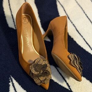 Sam & Libby maisie flower kitten Heels with Plaid Flower Detail